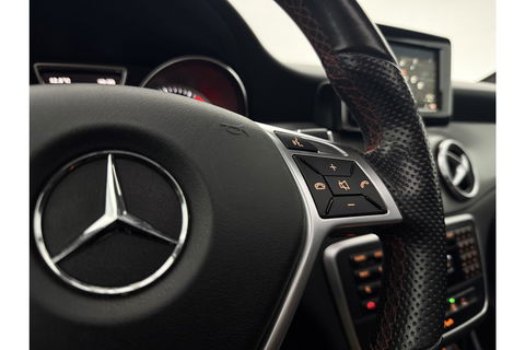 Mercedes-Benz GLA 200 AMG 157PK Pano LED Airco Cruise Navi PDC 19''LMV