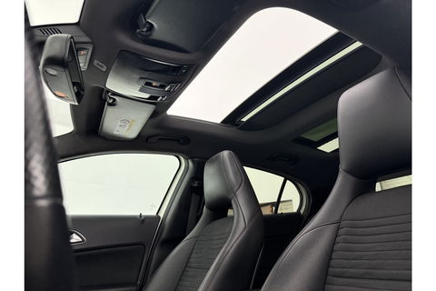 Mercedes-Benz GLA 200 AMG 157PK Pano LED Airco Cruise Navi PDC 19''LMV