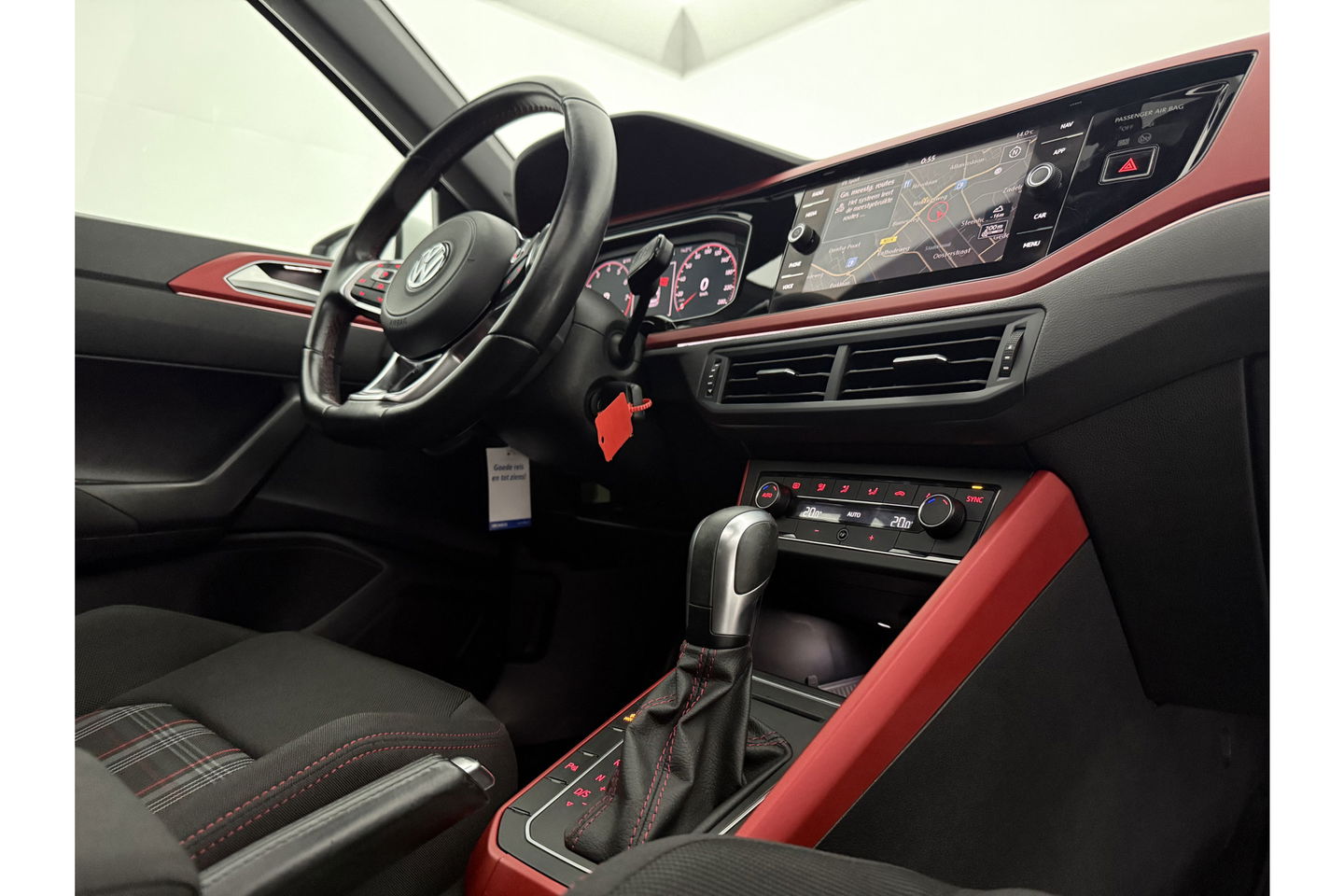 Volkswagen Polo 2.0 TSI GTI 200PK DSG Pano LED Virtual Camera  Clima Cruise Carplay 17''LMV Navi PDC