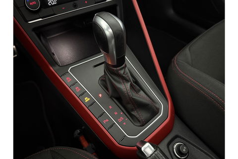 Volkswagen Polo 2.0 TSI GTI 200PK DSG Pano LED Virtual Camera  Clima Cruise Carplay 17''LMV Navi PDC