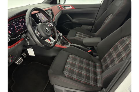 Volkswagen Polo 2.0 TSI GTI 200PK DSG Pano LED Virtual Camera  Clima Cruise Carplay 17''LMV Navi PDC