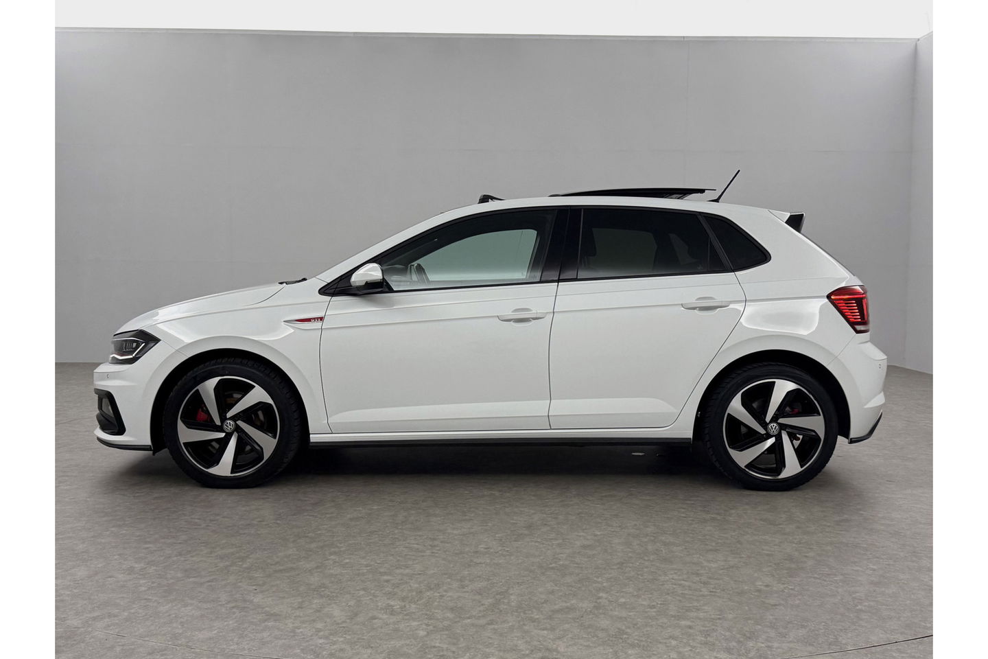 Volkswagen Polo 2.0 TSI GTI 200PK DSG Pano LED Virtual Camera  Clima Cruise Carplay 17''LMV Navi PDC