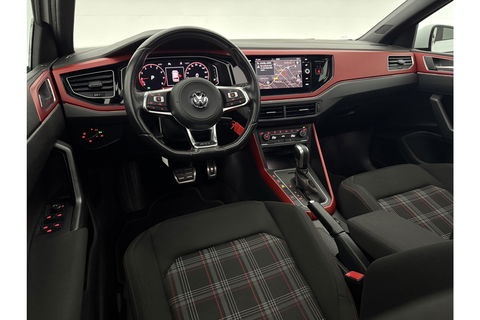 Volkswagen Polo 2.0 TSI GTI 200PK DSG Pano LED Virtual Camera  Clima Cruise Carplay 17''LMV Navi PDC