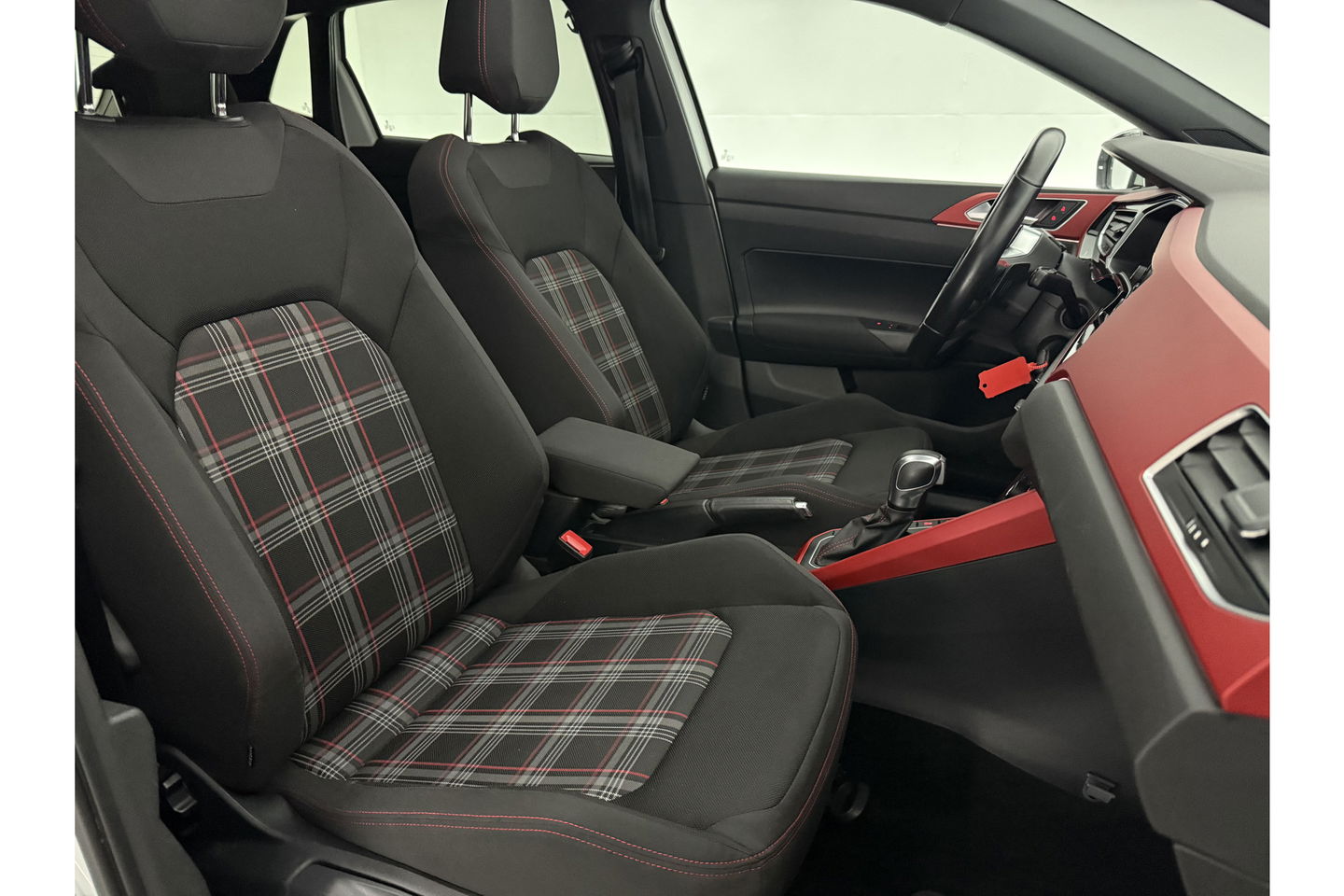 Volkswagen Polo 2.0 TSI GTI 200PK DSG Pano LED Virtual Camera  Clima Cruise Carplay 17''LMV Navi PDC