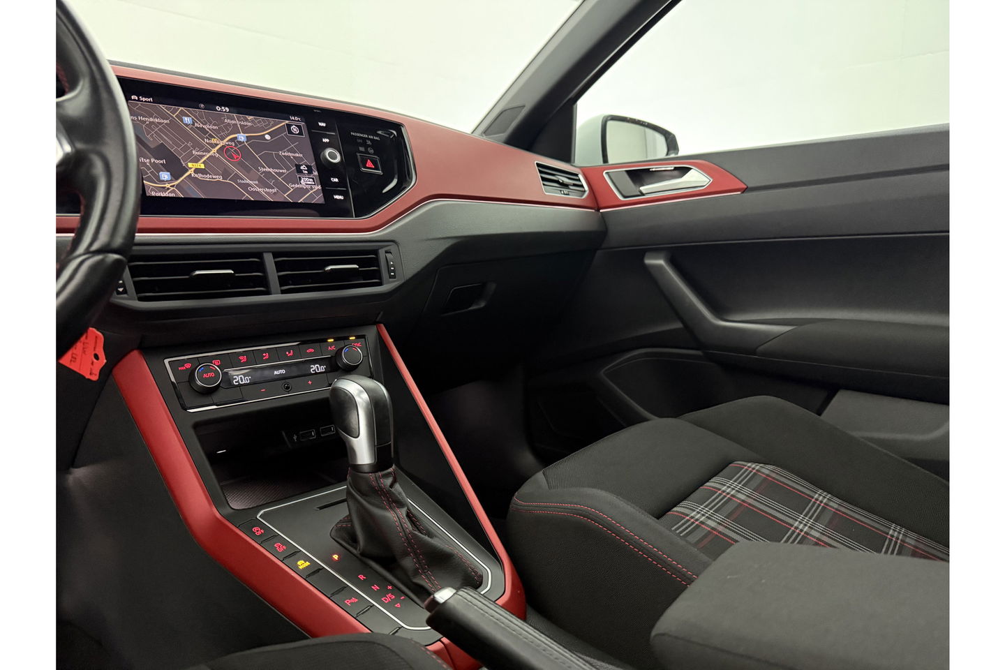 Volkswagen Polo 2.0 TSI GTI 200PK DSG Pano LED Virtual Camera  Clima Cruise Carplay 17''LMV Navi PDC