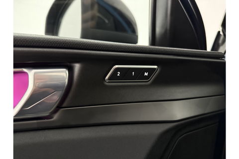 Lynk Co 01 1.5 262PK Hybride 360Camera Pano LED Sfeer Carplay ACC Clima Navi Virtual Memory 20"LMV