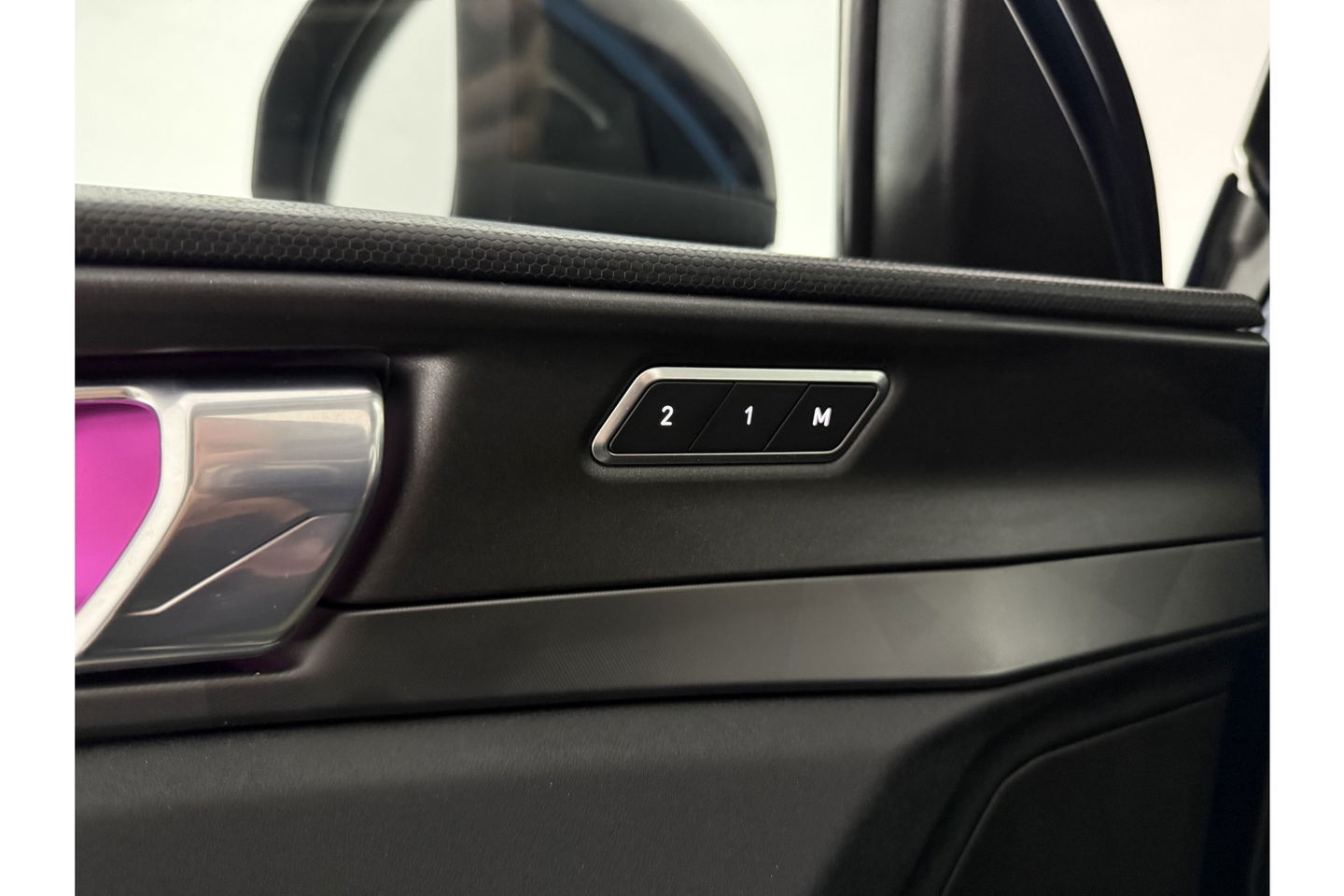 Lynk Co 01 1.5 262PK Hybride 360Camera Pano LED Sfeer Carplay ACC Clima Navi Virtual Memory 20"LMV