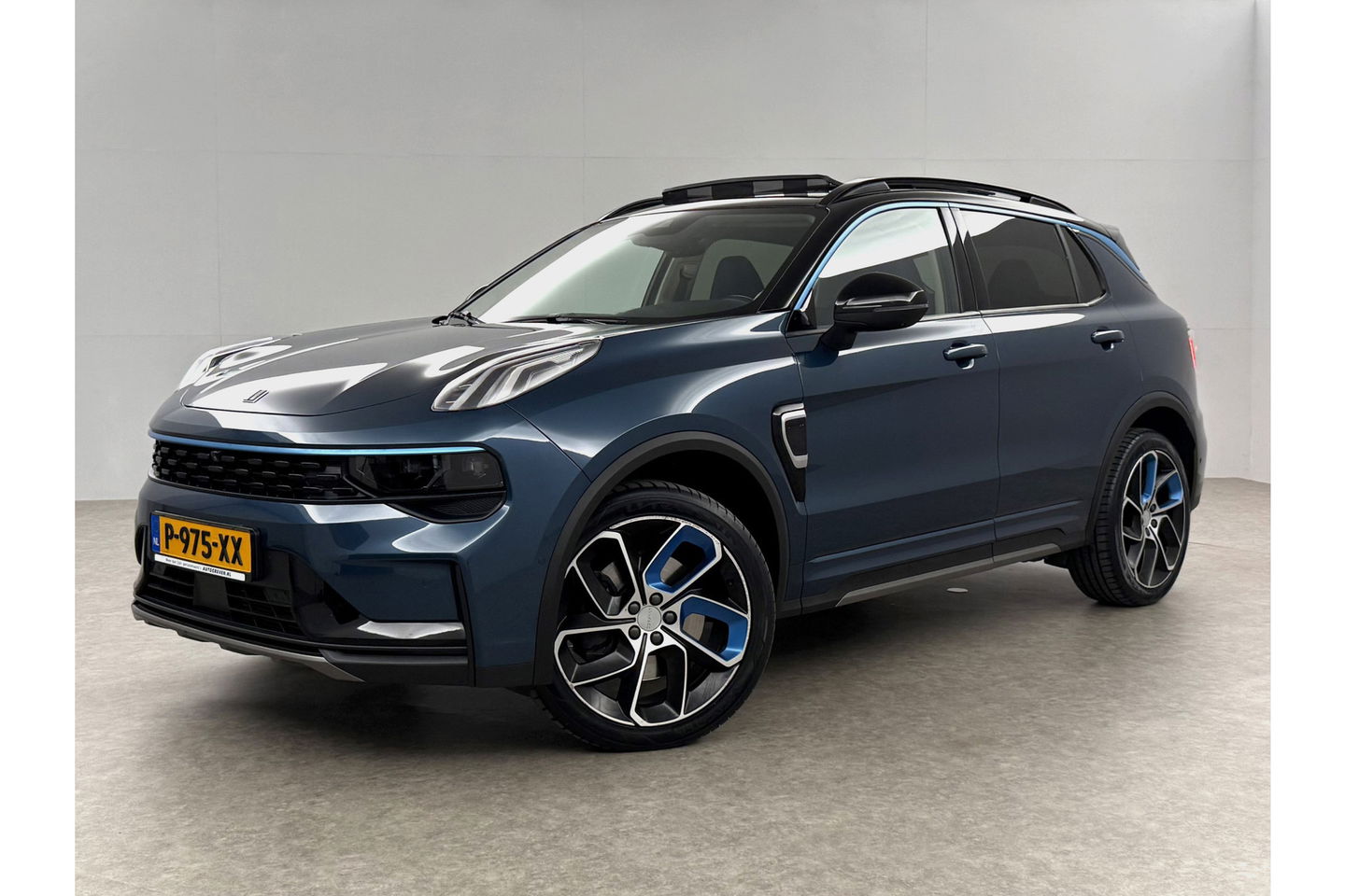 Lynk Co 01 1.5 262PK Hybride 360Camera Pano LED Sfeer Carplay ACC Clima Navi Virtual Memory 20"LMV