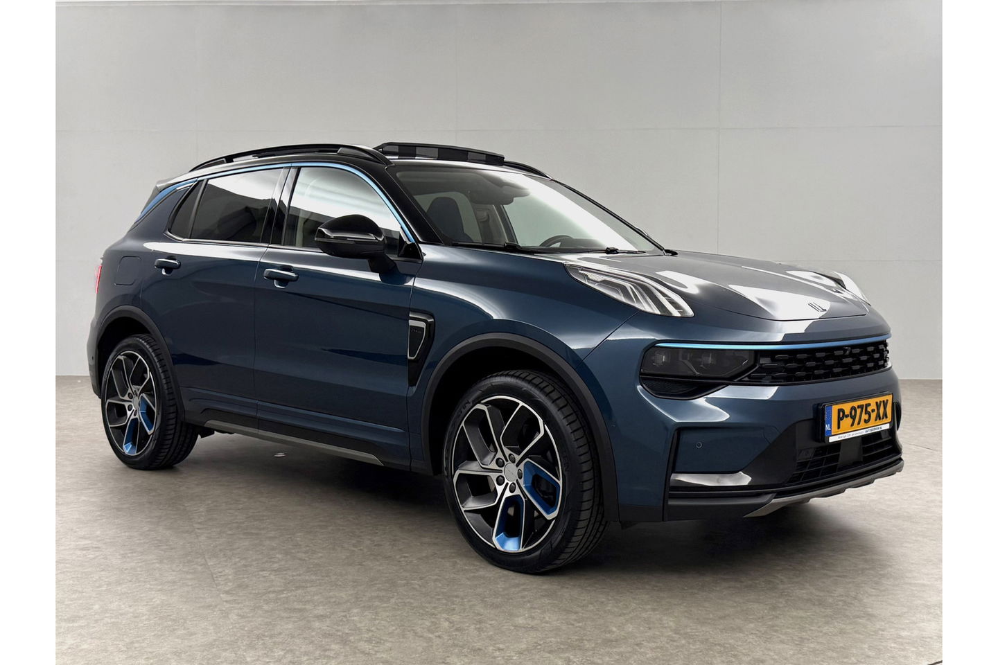 Lynk Co 01 1.5 262PK Hybride 360Camera Pano LED Sfeer Carplay ACC Clima Navi Virtual Memory 20"LMV