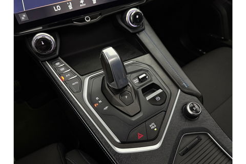 Lynk Co 01 1.5 262PK Hybride 360Camera Pano LED Sfeer Carplay ACC Clima Navi Virtual Memory 20"LMV