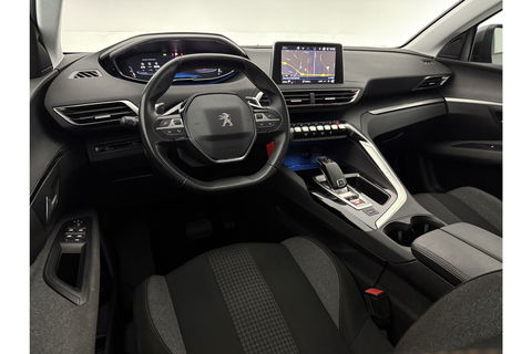 Peugeot 5008 1.2 PureTech 7 Persoons LED Virtual Trekhaak Carplay Clima Cruise Navi PDC 17''LMV