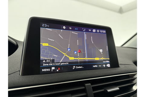 Peugeot 5008 1.2 PureTech 7 Persoons LED Virtual Trekhaak Carplay Clima Cruise Navi PDC 17''LMV
