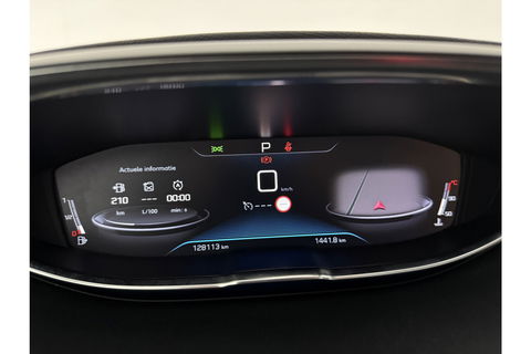Peugeot 5008 1.2 PureTech 7 Persoons LED Virtual Trekhaak Carplay Clima Cruise Navi PDC 17''LMV
