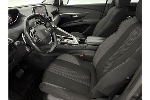 Peugeot 5008 1.2 PureTech 7 Persoons LED Virtual Trekhaak Carplay Clima Cruise Navi PDC 17''LMV