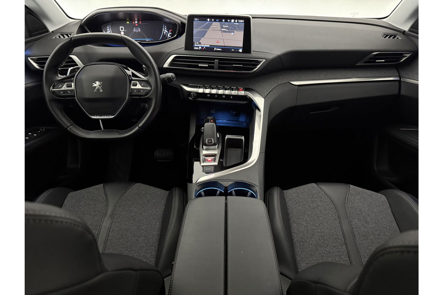 Peugeot 3008 1.2 PureTech 360Camera LED Trekhaak Virtual Clima Carplay Cruise Navi PDC 19''LMV