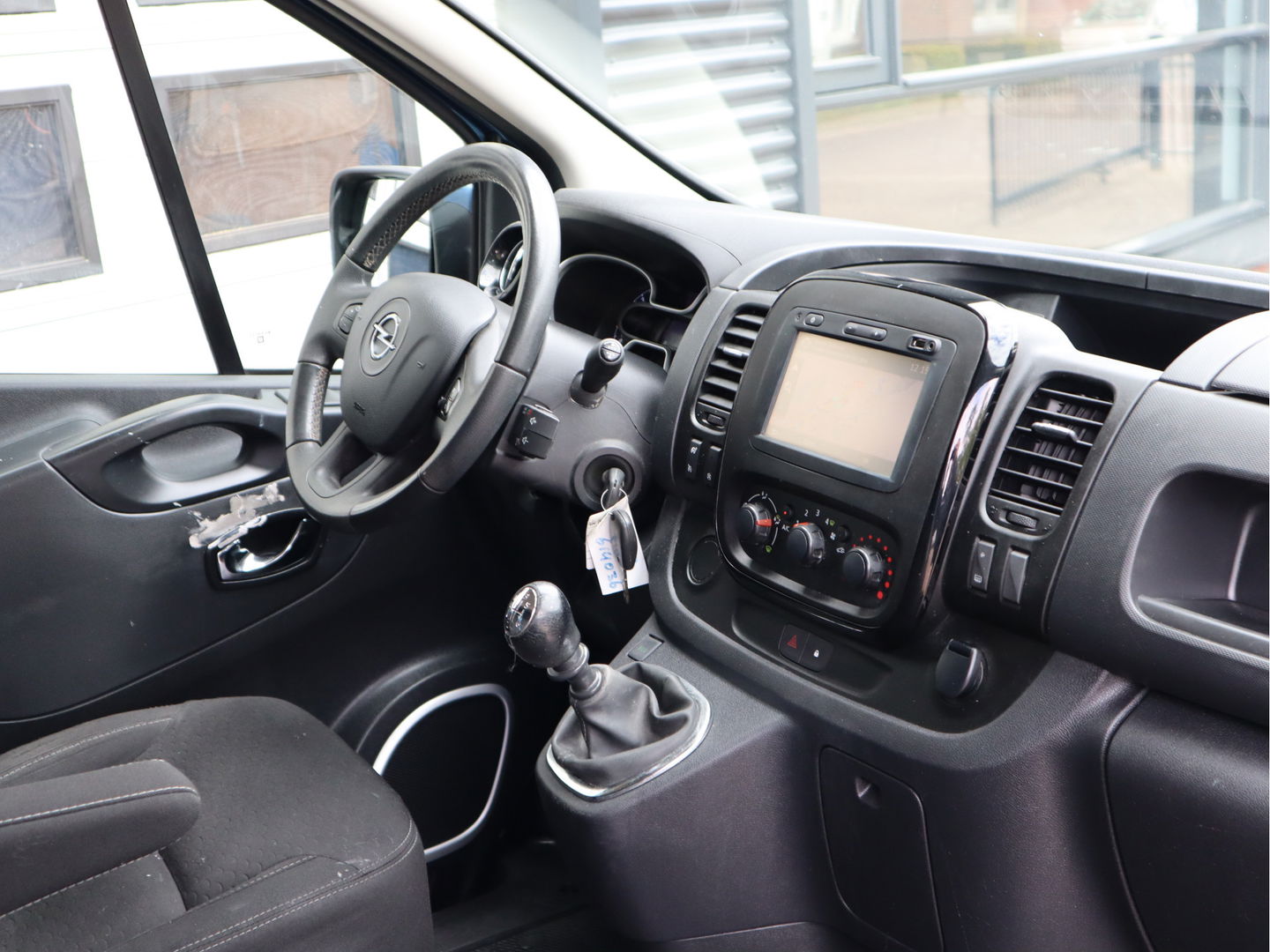 Opel Vivaro 1.6 CDTI 120pk L2 Lang - Airco - Navi - Cruise - Camera