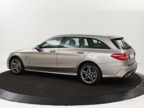 Mercedes-Benz C-Klasse 300de AMG | Head-Up | Adaptive cruise | Stoelverwarming | Carplay | Leder/Alcantara | Memory | Sfeerverlichting | Keyless | Navigatie