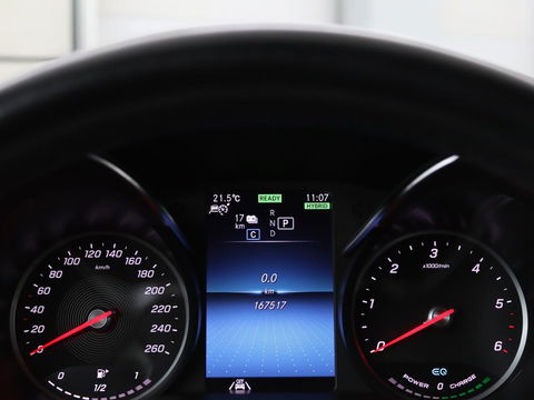 Mercedes-Benz C-Klasse 300de AMG | Head-Up | Adaptive cruise | Stoelverwarming | Carplay | Leder/Alcantara | Memory | Sfeerverlichting | Keyless | Navigatie