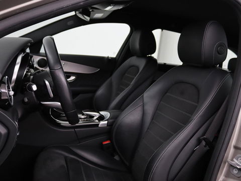 Mercedes-Benz C-Klasse 300de AMG | Head-Up | Adaptive cruise | Stoelverwarming | Carplay | Leder/Alcantara | Memory | Sfeerverlichting | Keyless | Navigatie