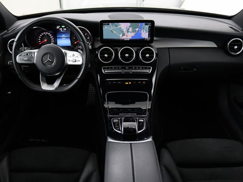 Mercedes-Benz C-Klasse 300de AMG | Head-Up | Adaptive cruise | Stoelverwarming | Carplay | Leder/Alcantara | Memory | Sfeerverlichting | Keyless | Navigatie