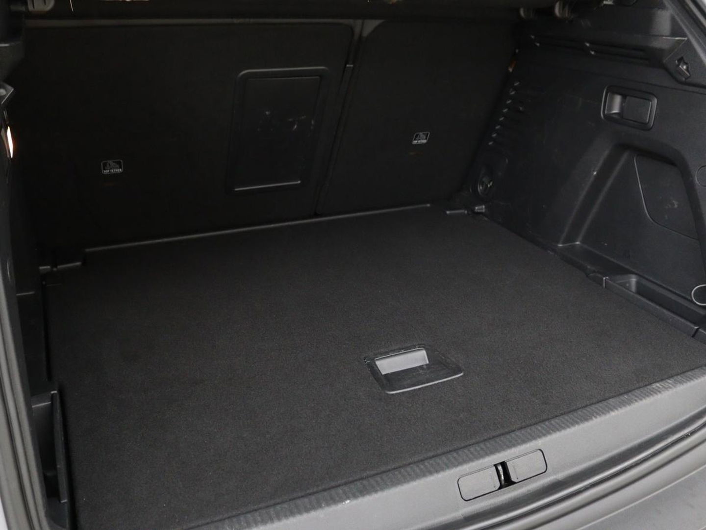 Peugeot 3008 1.5 BlueHDi Allure Pack Business | Trekhaak | LED | Camera | Apple Carplay | Navigatie | Dodehoek Detectie | Cruise Control | LMV