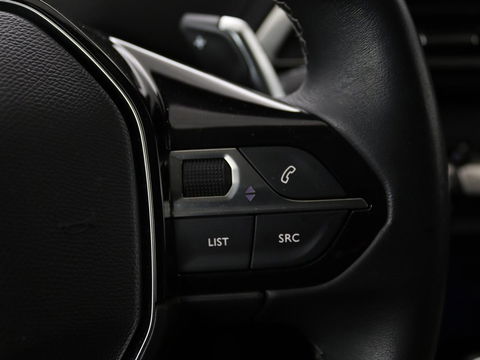 Peugeot 3008 1.5 BlueHDi Allure Pack Business | Trekhaak | LED | Camera | Apple Carplay | Navigatie | Dodehoek Detectie | Cruise Control | LMV