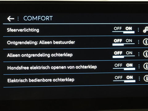 Peugeot 3008 1.5 BlueHDi Allure Pack Business | Trekhaak | LED | Camera | Apple Carplay | Navigatie | Dodehoek Detectie | Cruise Control | LMV
