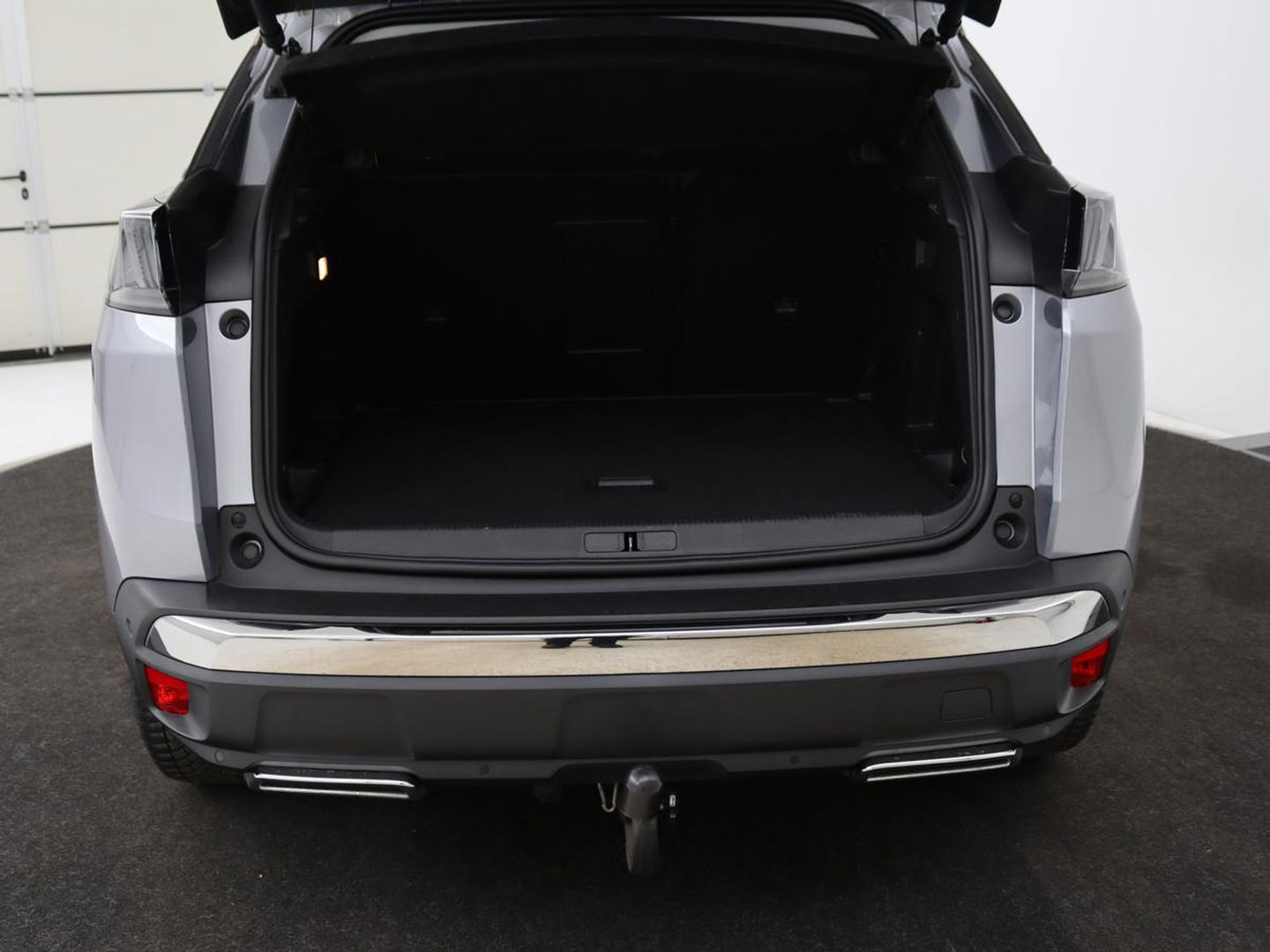 Peugeot 3008 1.5 BlueHDi Allure Pack Business | Trekhaak | LED | Camera | Apple Carplay | Navigatie | Dodehoek Detectie | Cruise Control | LMV