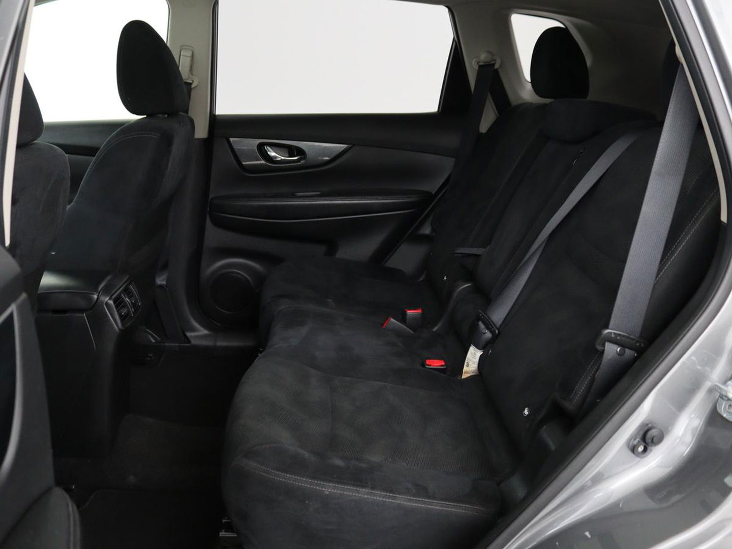 Nissan X-Trail 1.6 DIG-T N-Connecta 7-persoons | Panoramadak | 360 camera | Navigatie | Keyless | Cruise control | Climate control