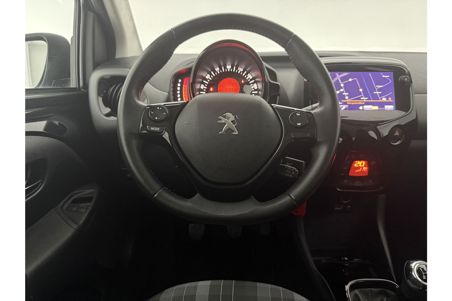 Peugeot 108 1.0 e-VTi Camera LED Clima Cruise Navigatie 15"LMV