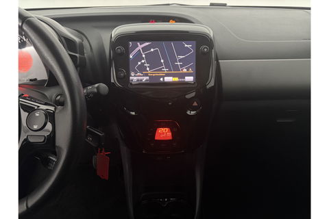 Peugeot 108 1.0 e-VTi Camera LED Clima Cruise Navigatie 15"LMV
