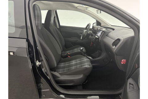 Peugeot 108 1.0 e-VTi Camera LED Clima Cruise Navigatie 15"LMV