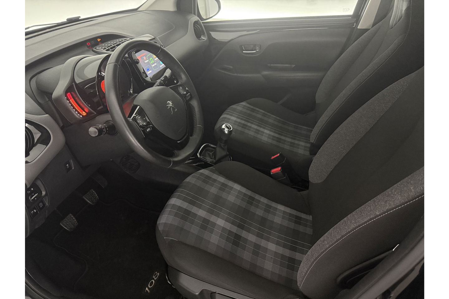 Peugeot 108 1.0 e-VTi Camera LED Clima Cruise Navigatie 15"LMV