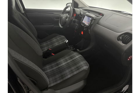 Peugeot 108 1.0 e-VTi Camera LED Clima Cruise Navigatie 15"LMV