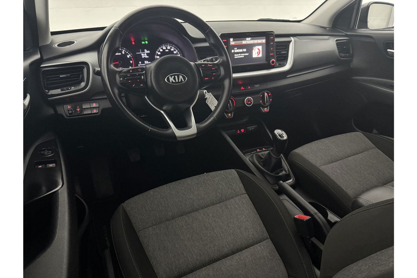 Kia Stonic 1.0 T-GDi DynamicLine Airco Camera Cruise Carplay Parkeersensoren 17"LMV