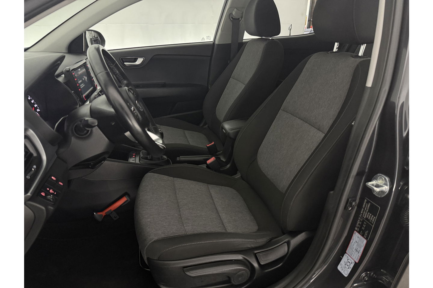 Kia Stonic 1.0 T-GDi DynamicLine Airco Camera Cruise Carplay Parkeersensoren 17"LMV