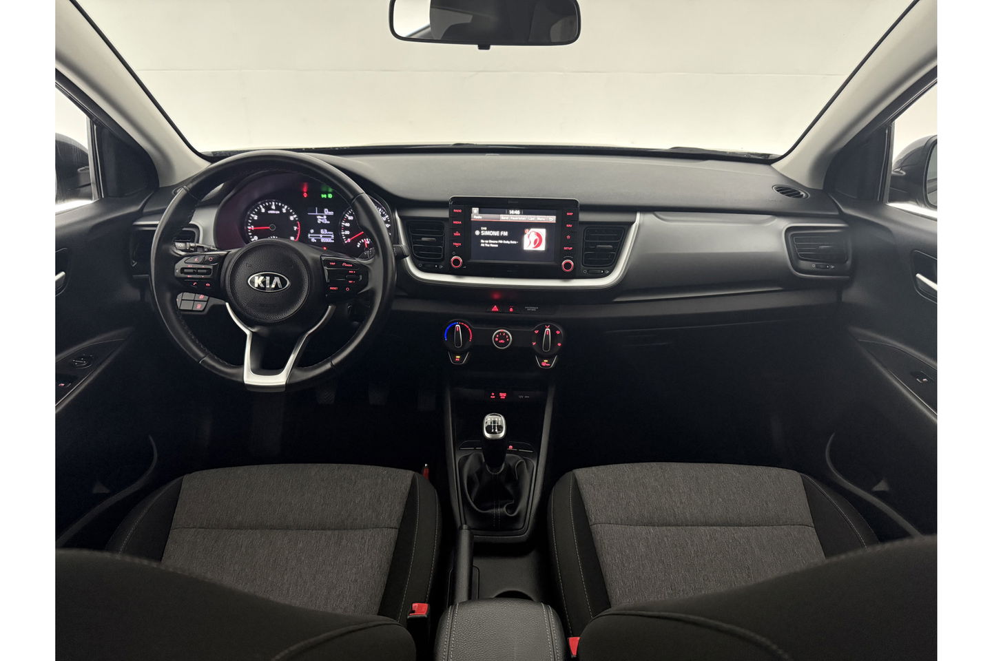 Kia Stonic 1.0 T-GDi DynamicLine Airco Camera Cruise Carplay Parkeersensoren 17"LMV