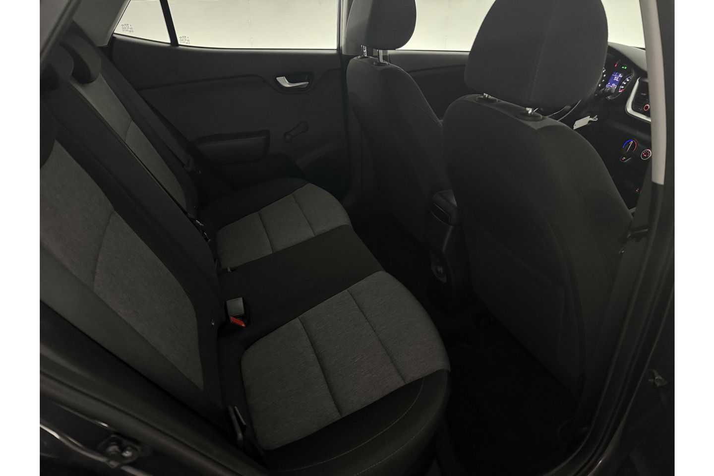 Kia Stonic 1.0 T-GDi DynamicLine Airco Camera Cruise Carplay Parkeersensoren 17"LMV