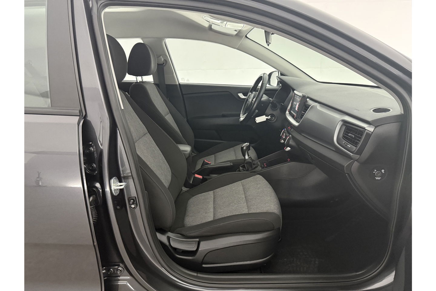 Kia Stonic 1.0 T-GDi DynamicLine Airco Camera Cruise Carplay Parkeersensoren 17"LMV