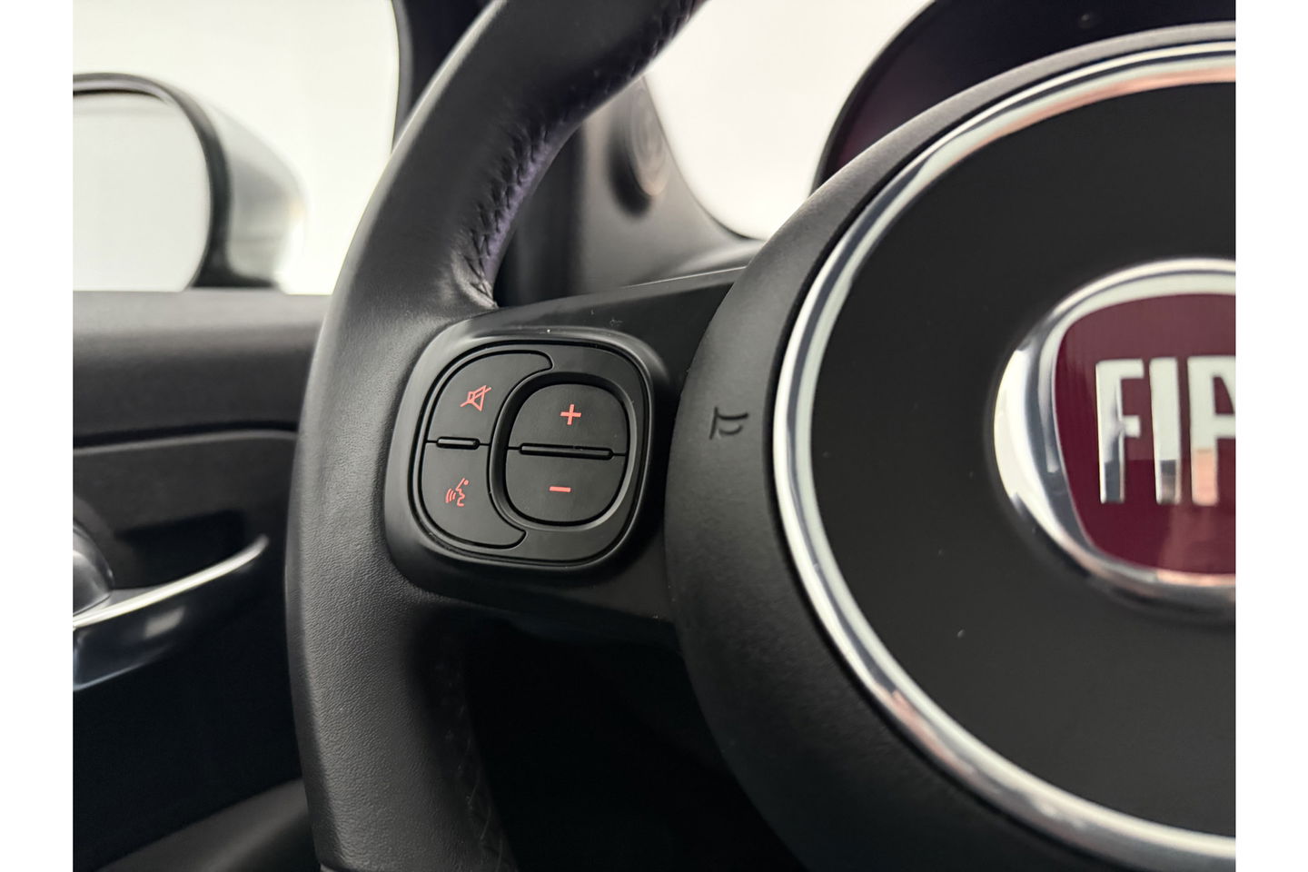 Fiat 500 0.9 TwinAir Turbo Rockstar LED Pano View Clima Cruise Navi PDC 15"LMV