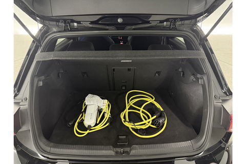 Volkswagen Golf 1.4 GTE DSG 245PK IQ Lights LED Sfeerverl. Virtual ACC Carplay Clima Navi PDC 18"LMV