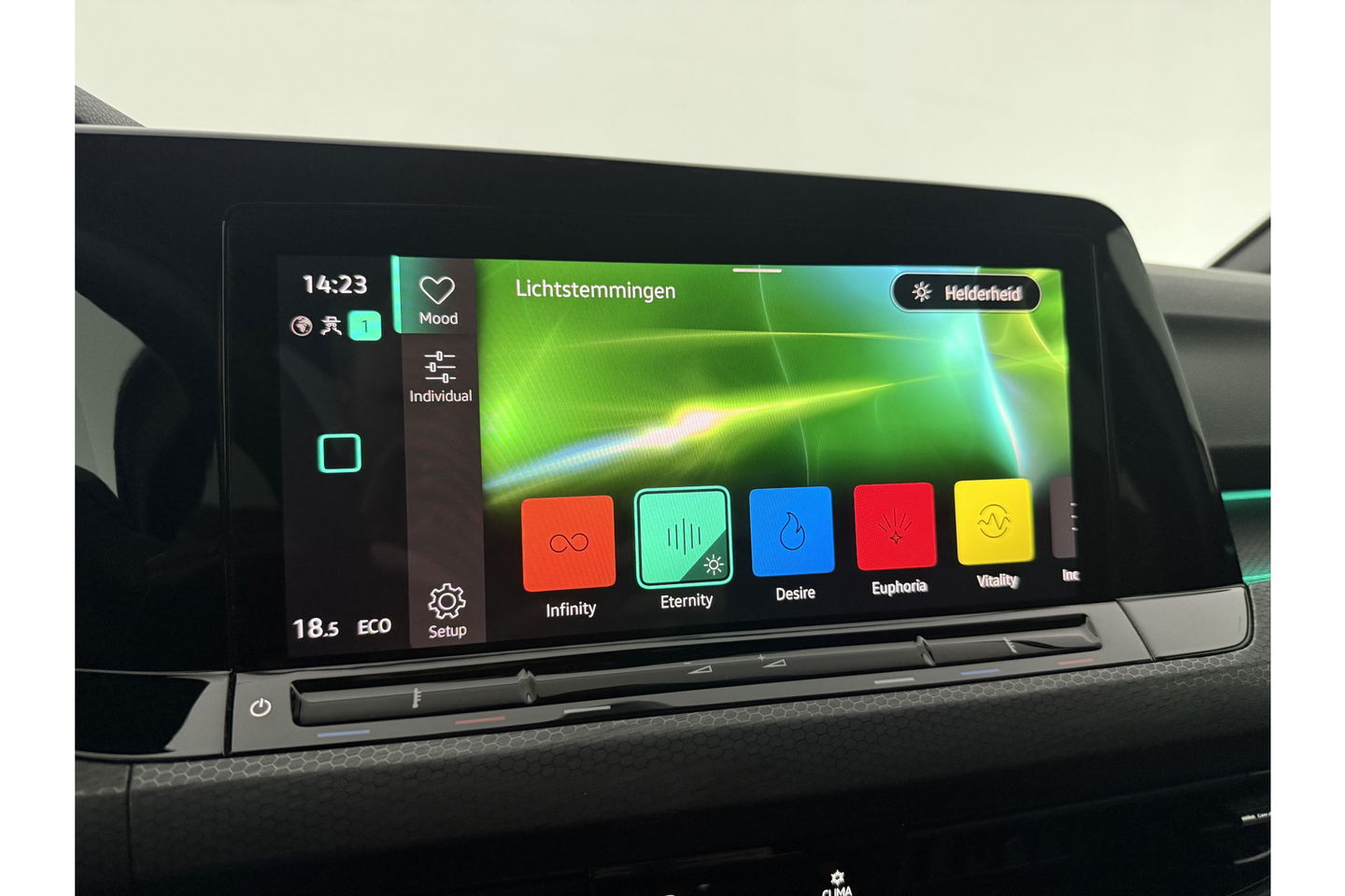 Volkswagen Golf 1.4 GTE DSG 245PK IQ Lights LED Sfeerverl. Virtual ACC Carplay Clima Navi PDC 18"LMV