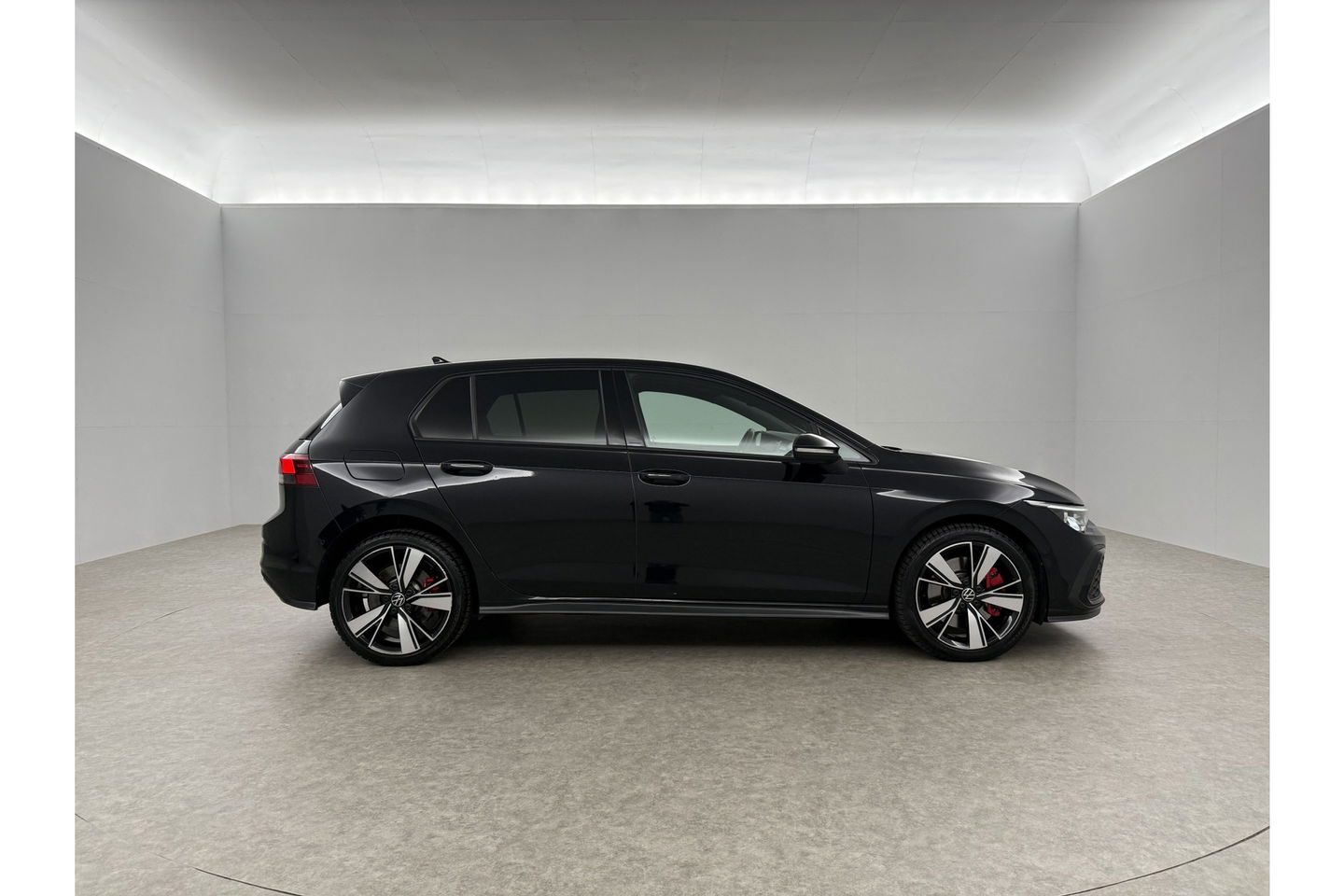 Volkswagen Golf 1.4 GTE DSG 245PK IQ Lights LED Sfeerverl. Virtual ACC Carplay Clima Navi PDC 18"LMV