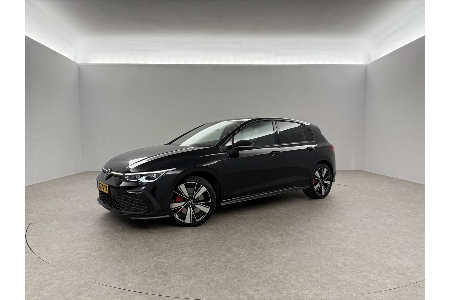 Volkswagen Golf 1.4 GTE DSG 245PK IQ Lights LED Sfeerverl. Virtual ACC Carplay Clima Navi PDC 18"LMV