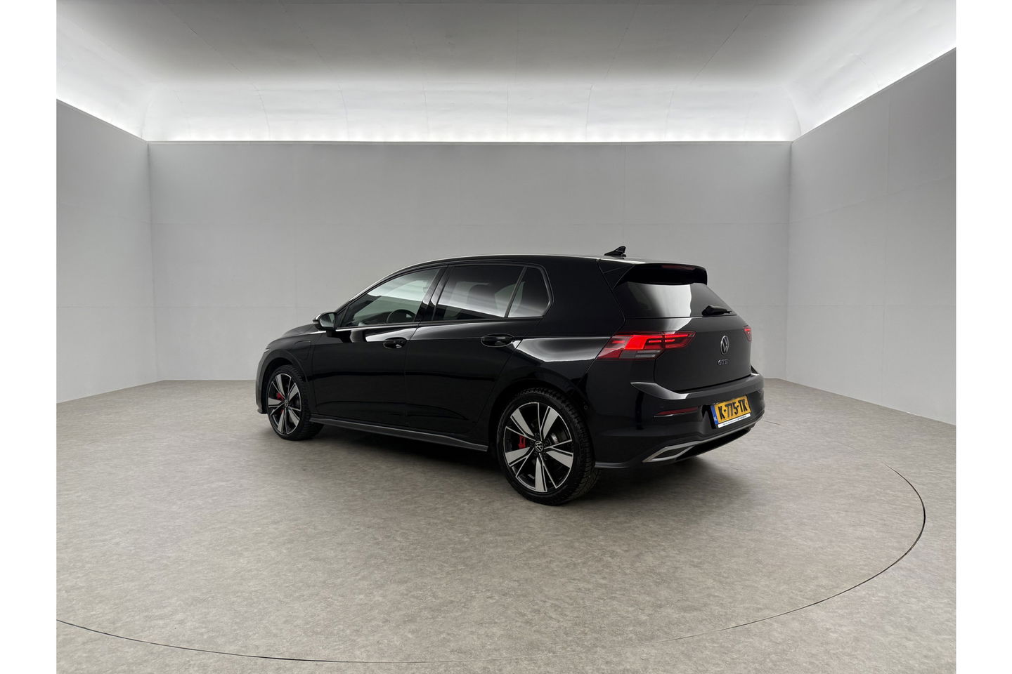 Volkswagen Golf 1.4 GTE DSG 245PK IQ Lights LED Sfeerverl. Virtual ACC Carplay Clima Navi PDC 18"LMV