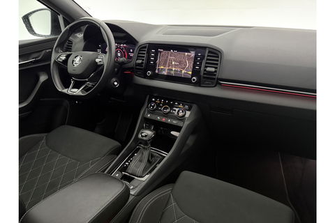 Škoda Karoq 1.5 TSI 150PK DSG Pano LED Sfeer Trekhaak Virtual Canton-Audio Camera Carplay Cruise Clima Navi 19"LMV