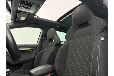 Škoda Karoq 1.5 TSI 150PK DSG Pano LED Sfeer Trekhaak Virtual Canton-Audio Camera Carplay Cruise Clima Navi 19"LMV