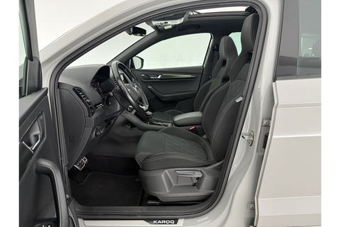 Škoda Karoq 1.5 TSI 150PK DSG Pano LED Sfeer Trekhaak Virtual Canton-Audio Camera Carplay Cruise Clima Navi 19"LMV