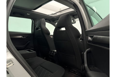 Škoda Karoq 1.5 TSI 150PK DSG Pano LED Sfeer Trekhaak Virtual Canton-Audio Camera Carplay Cruise Clima Navi 19"LMV