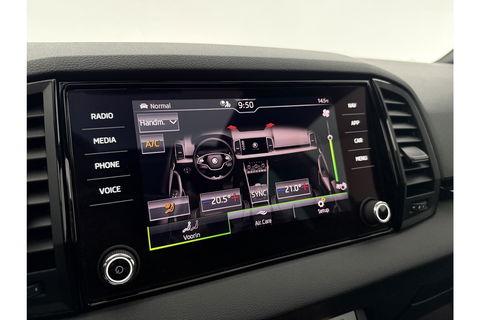 Škoda Karoq 1.5 TSI 150PK DSG Pano LED Sfeer Trekhaak Virtual Canton-Audio Camera Carplay Cruise Clima Navi 19"LMV